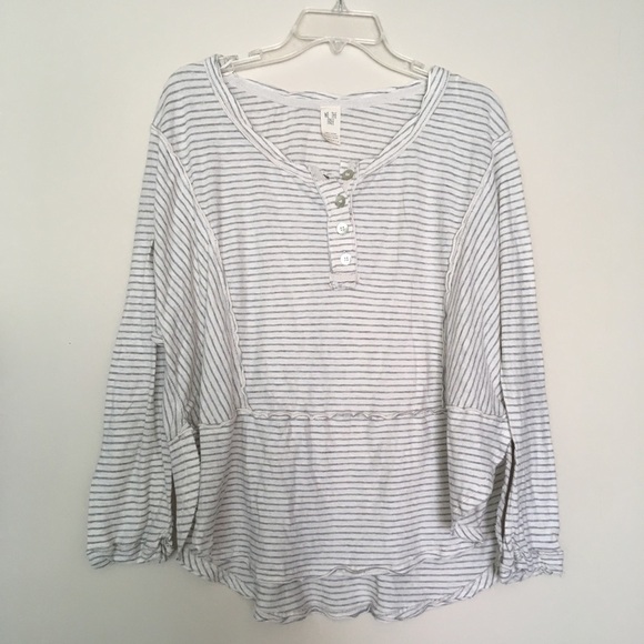 Free People Hong Kong Oversized Henley Top - Picture 2 of 7